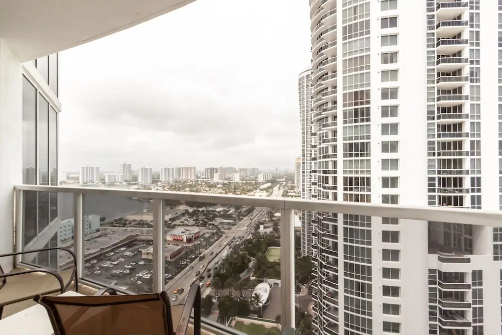 Private Ocean Condos at Trump Sunny Isles - Chambres