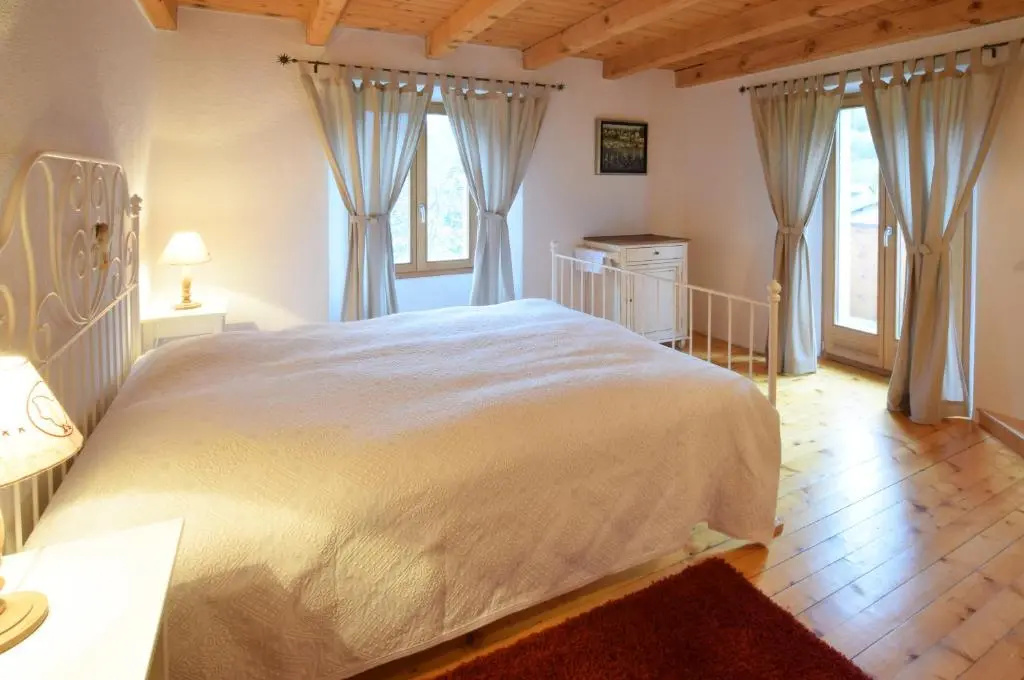 Standard Double room with balcony (full double bed)