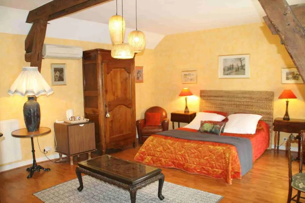 Afficher la photo 7 — chambres d'hotes : La cour d'Etrepy
