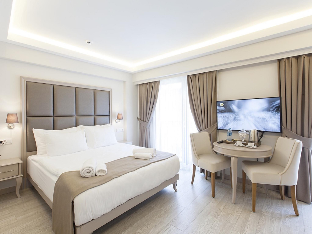 Standard Double room (full double bed)