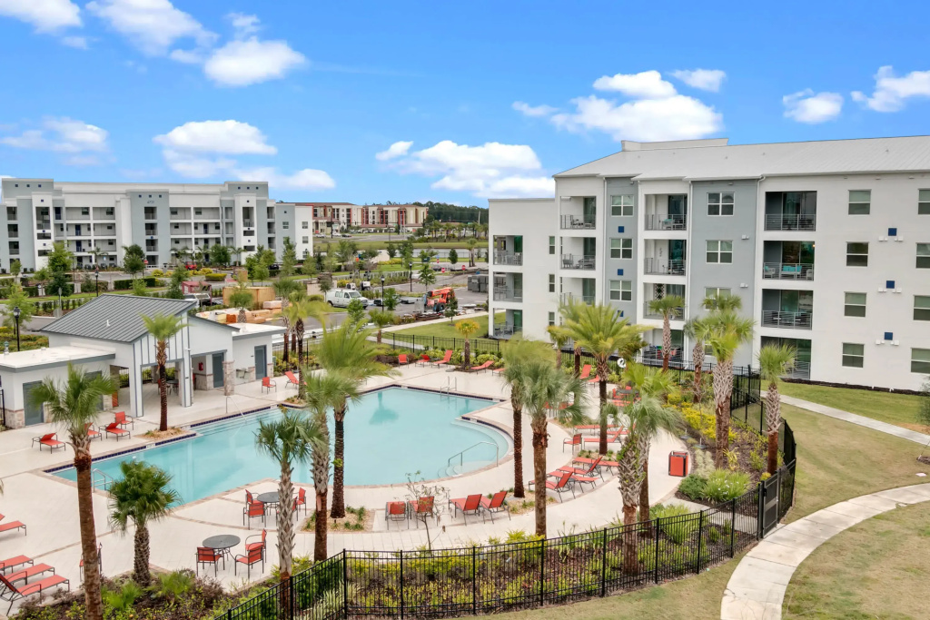 2 Bedrooms / 2 Bathrooms / Storey Lake (4731-304 CT), Kissimmee , US