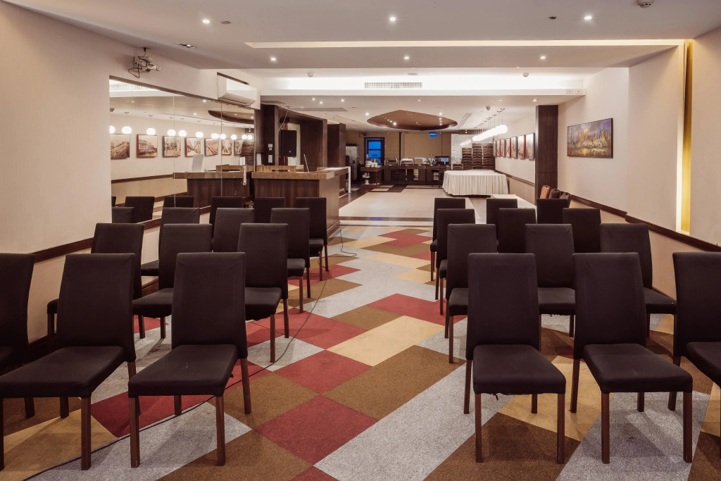 Hotel photo 12