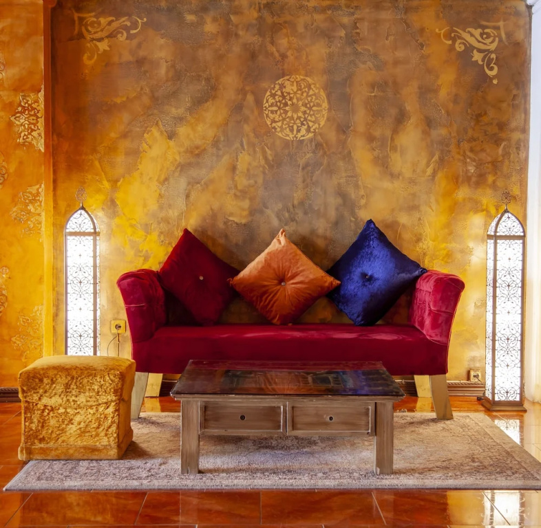 Lobby & Reception