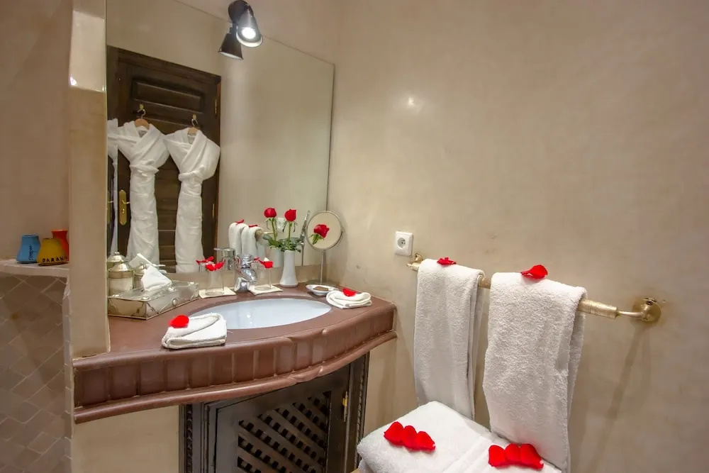 Classic Double room (full double bed)