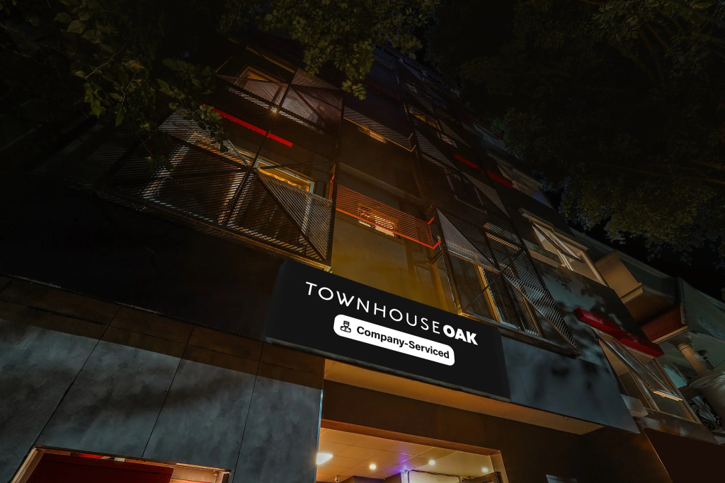 Super Oyo Townhouse Oak Spruce Hotels A2 Indiranagar