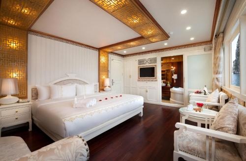 La Regina Legend Cruise in Ha Long