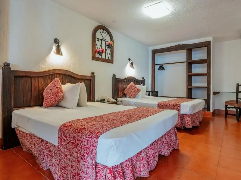 Standard Double room with balcony (full double bed)