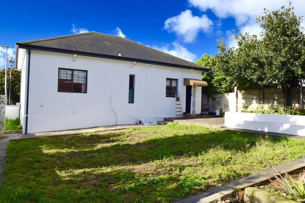 2 Bedroom House With Garden