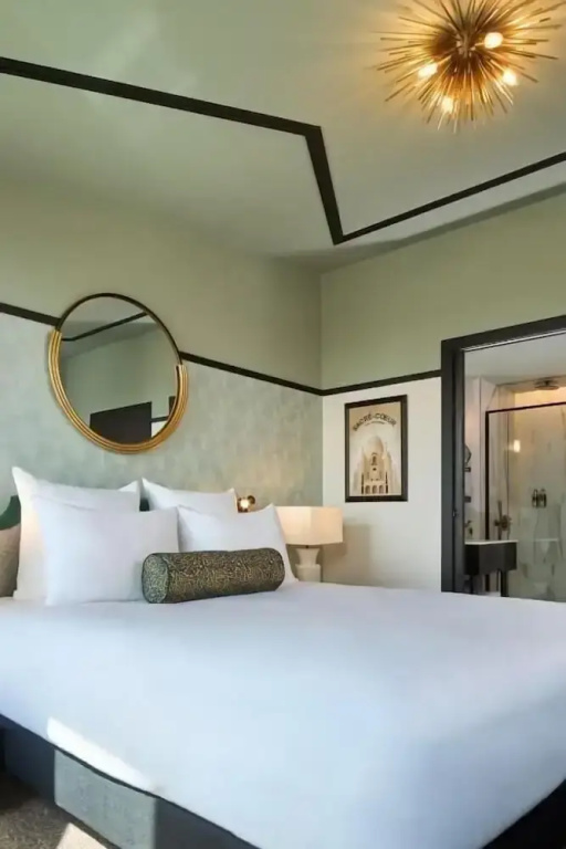 Premium room