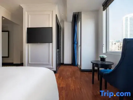 Deluxe Double room (full double bed)