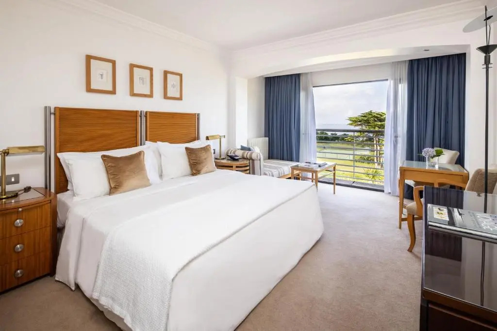 Standard room with ocean view