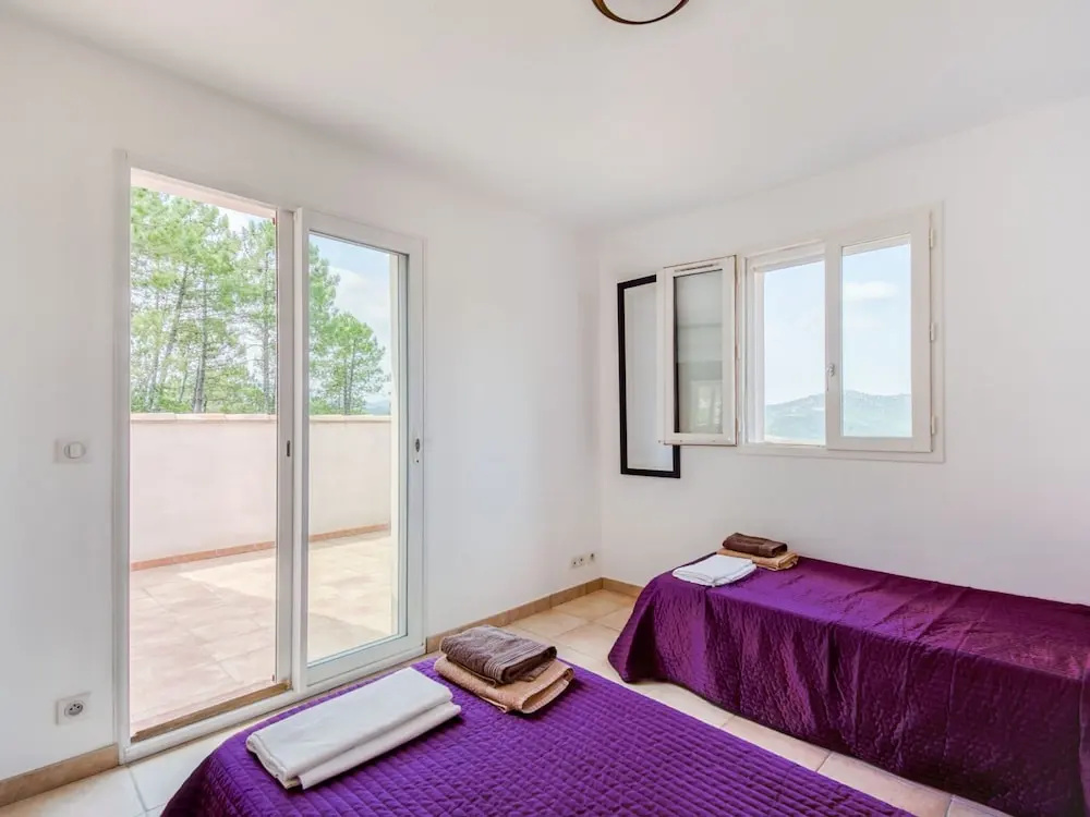 Voir la photo 4 — Villa in Le Muy With Private Pool & Forest