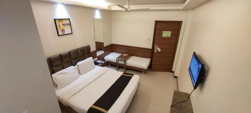 Kyriad Hotel Indore - Chambres
