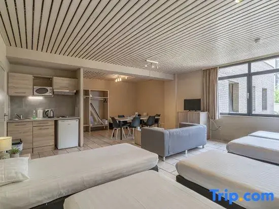 Bed in Dorm