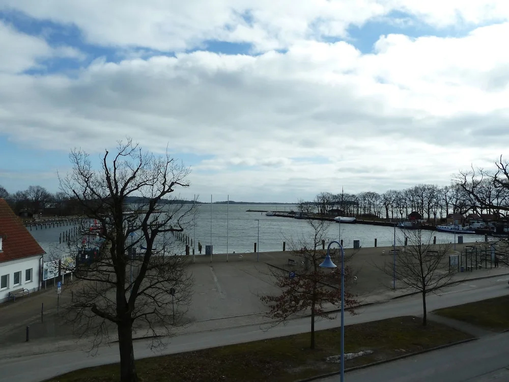 Standard Double room with balcony and with sea view (full double bed)