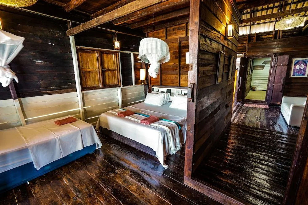 Mango House Seafront Suites And Villas — 3