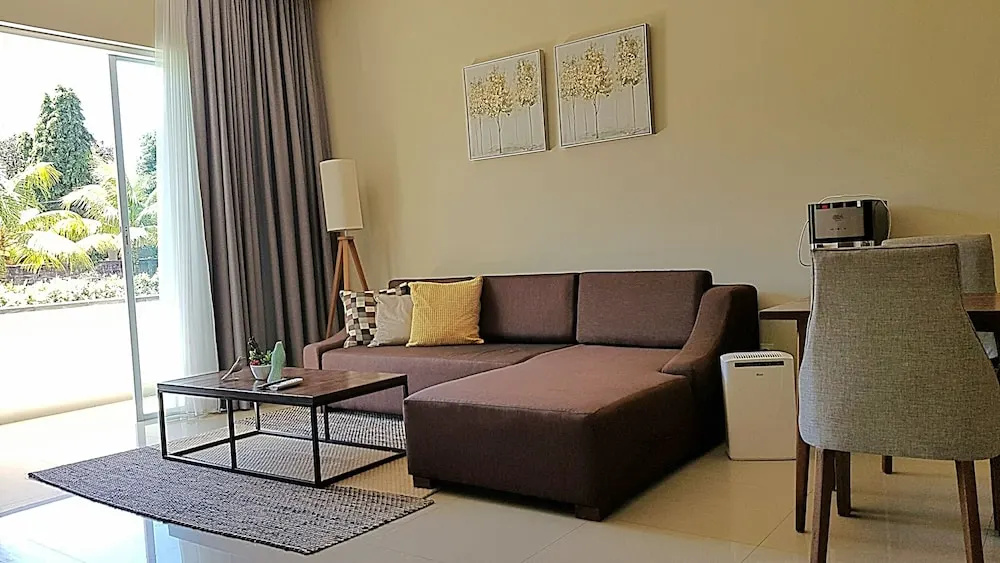 1 Bedroom Apartment with balcony
