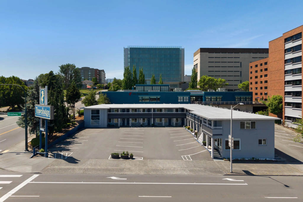Travelodge by Wyndham Everett City Center