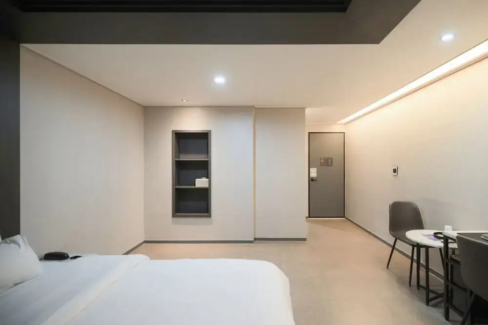 Номер Deluxe в Hwaseong Stay13 Hotel
