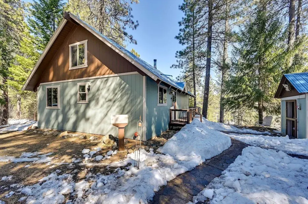 Secluded Garden Valley Cabin w/ Deck & Views!
