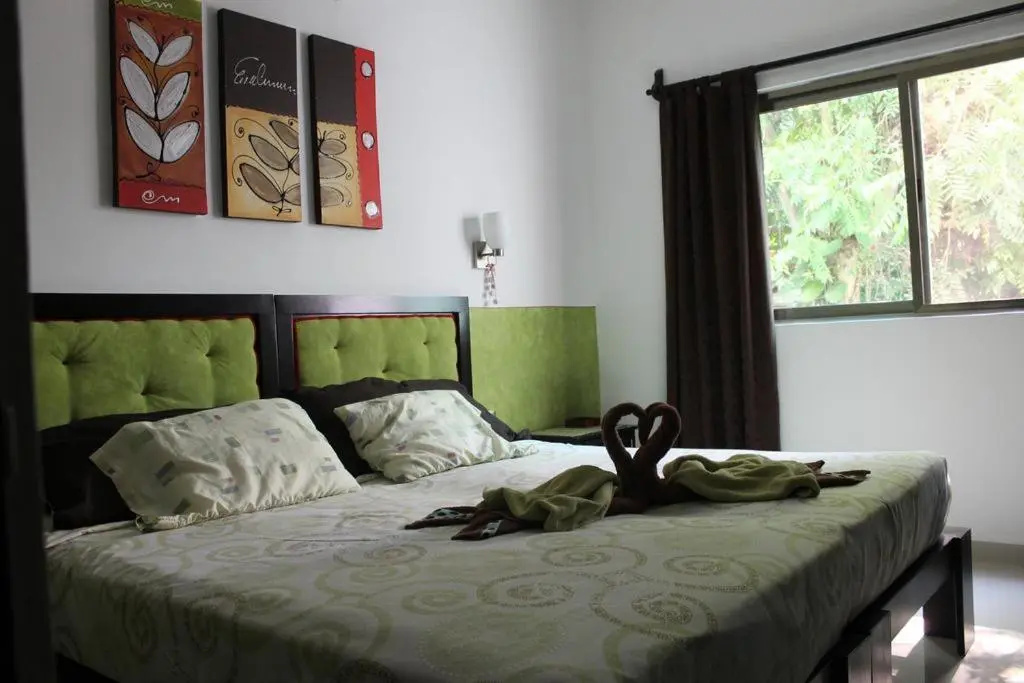 Deluxe Double room (full double bed)