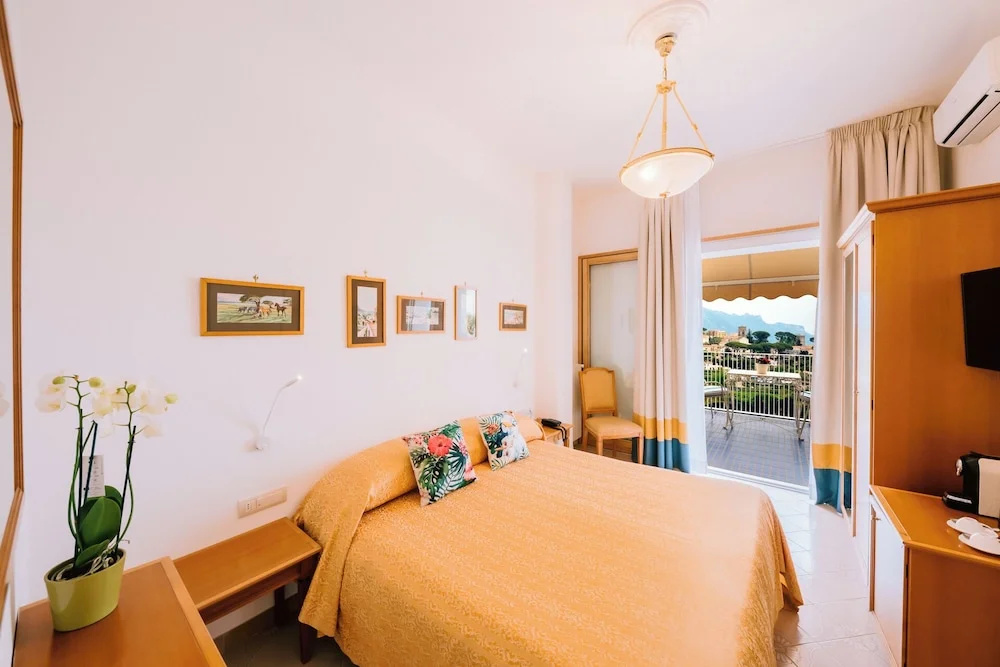 Standard room with balcony