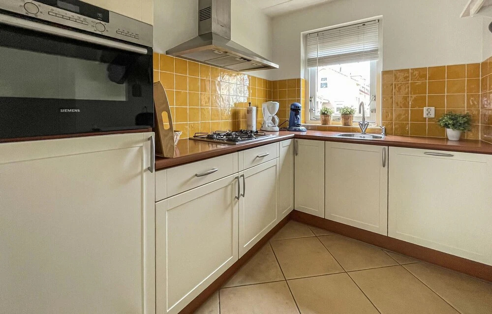 Nice Home in Workum With Wifi and 3 Bedrooms - фото 18