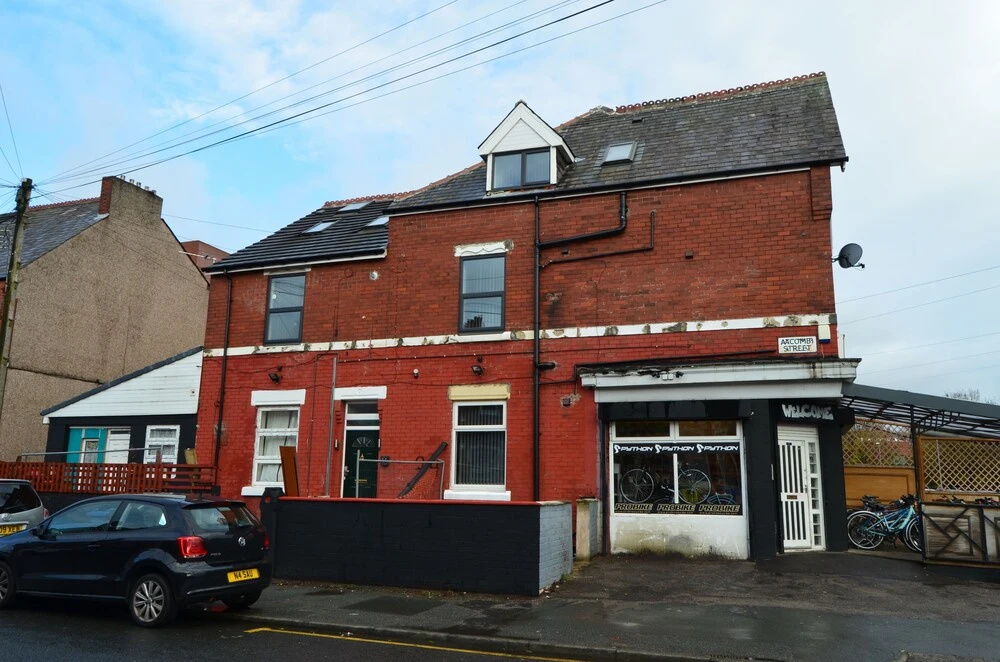 Oxford Road House
