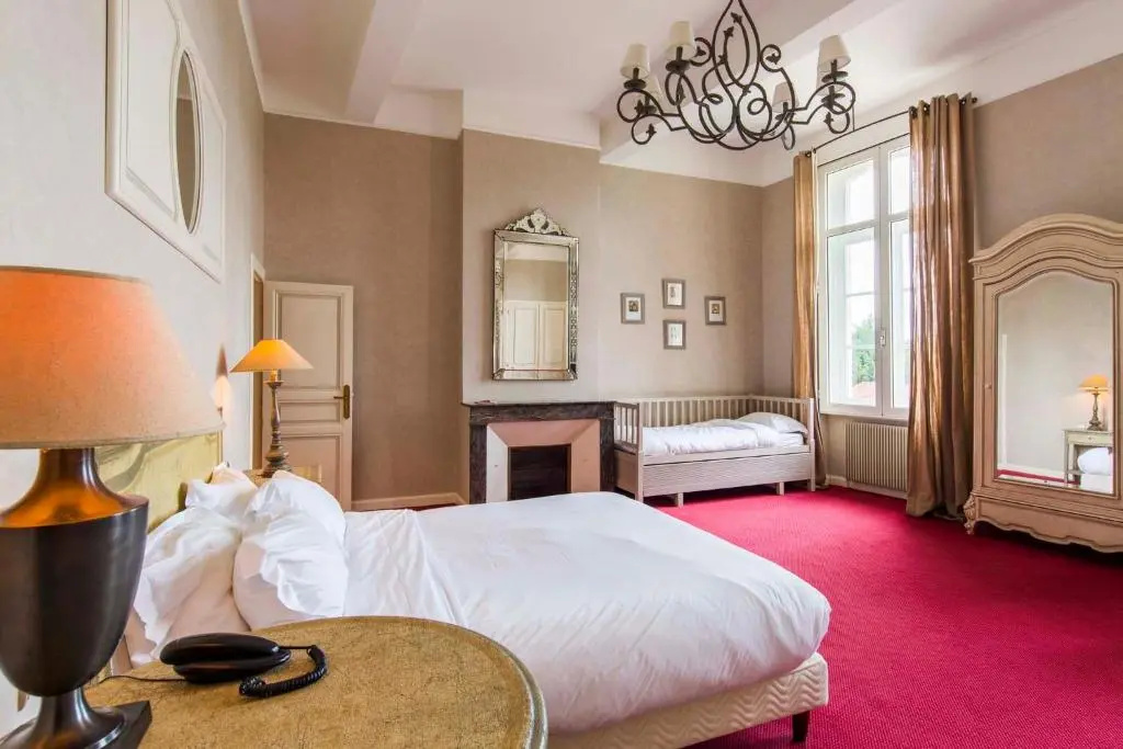 Deluxe Suite
