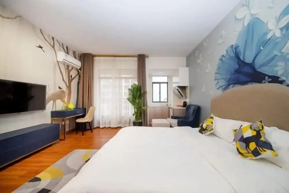 ihouse International Apartment (Qingyuan Shunying Times Square)