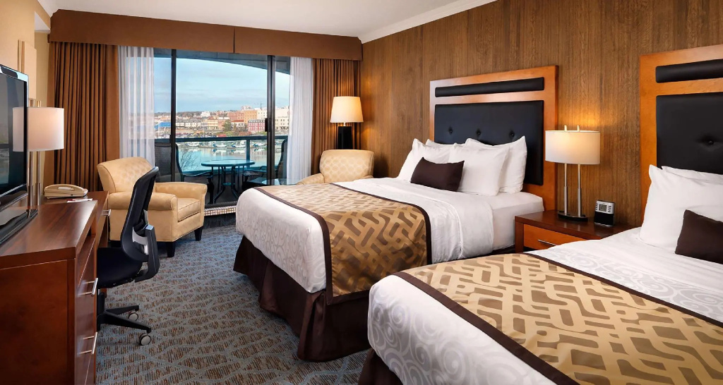 Standard Quadruple room with balcony