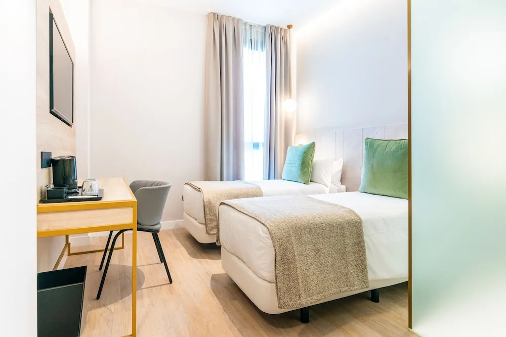 Comfort Double room (full double bed)