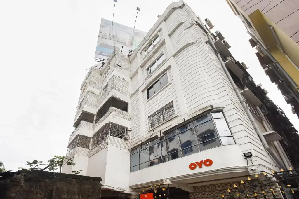 G R Hospitality By OYO Rooms