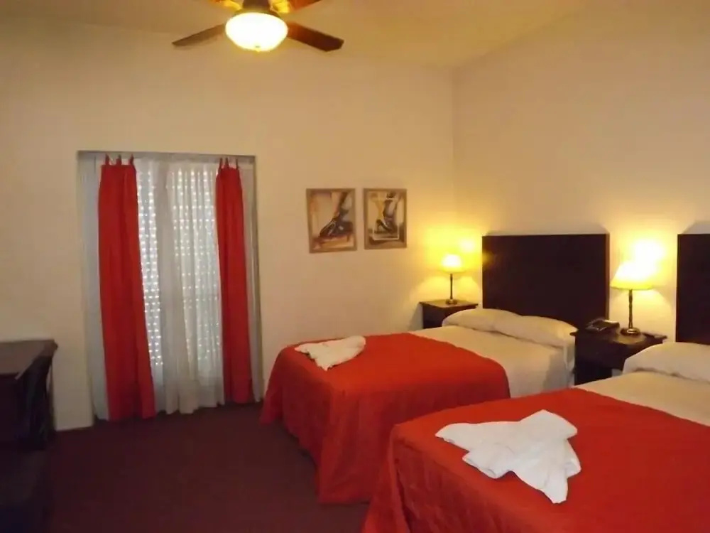 Hotel Plaza Roma - Chambres