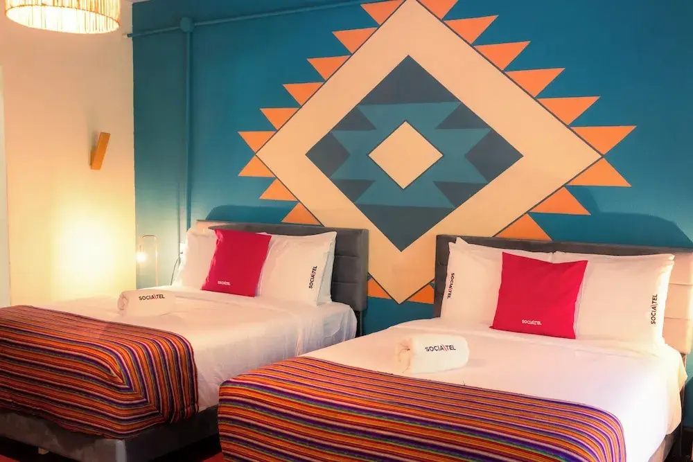 Comfort room