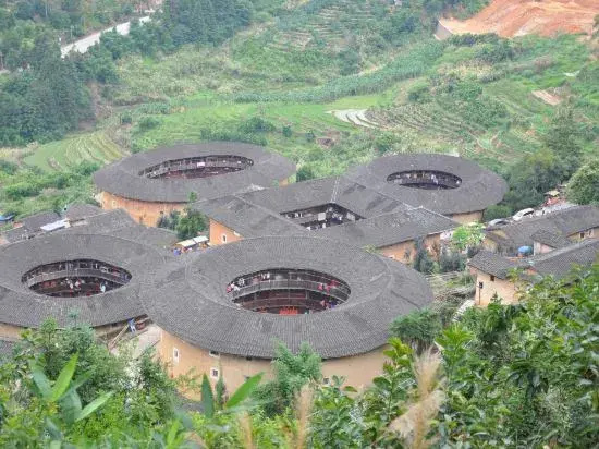 Yunshuiyao Shuiyunju Centennial Tulou Humanities Homestay