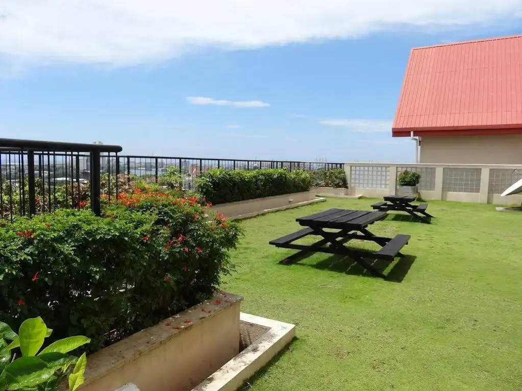 Hedges Court Residencies Town Hall- 2 Bed Room Apartment
