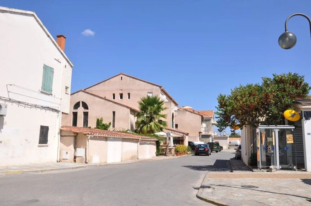 House With 3 Bedrooms in Ghisonaccia, With Enclosed Garden and Wifi -