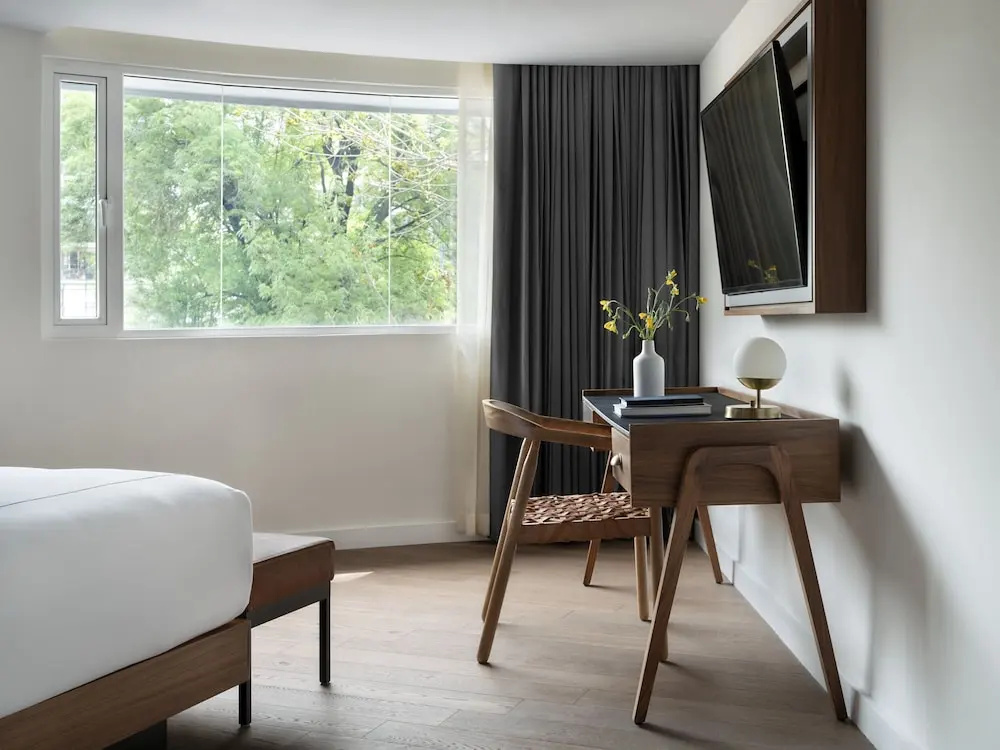 1 Bedroom Suite with balcony
