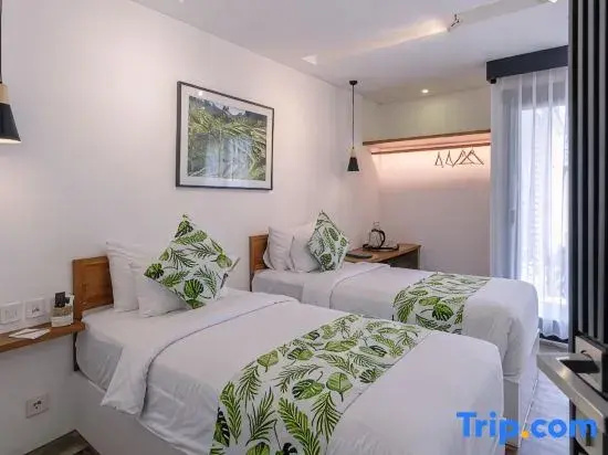 Standard Double room with pool view (twin beds)