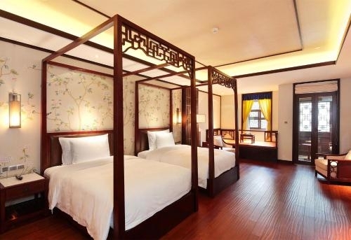 Gubei Water Town Wuzhenhui Boutique Hotel - фото 4