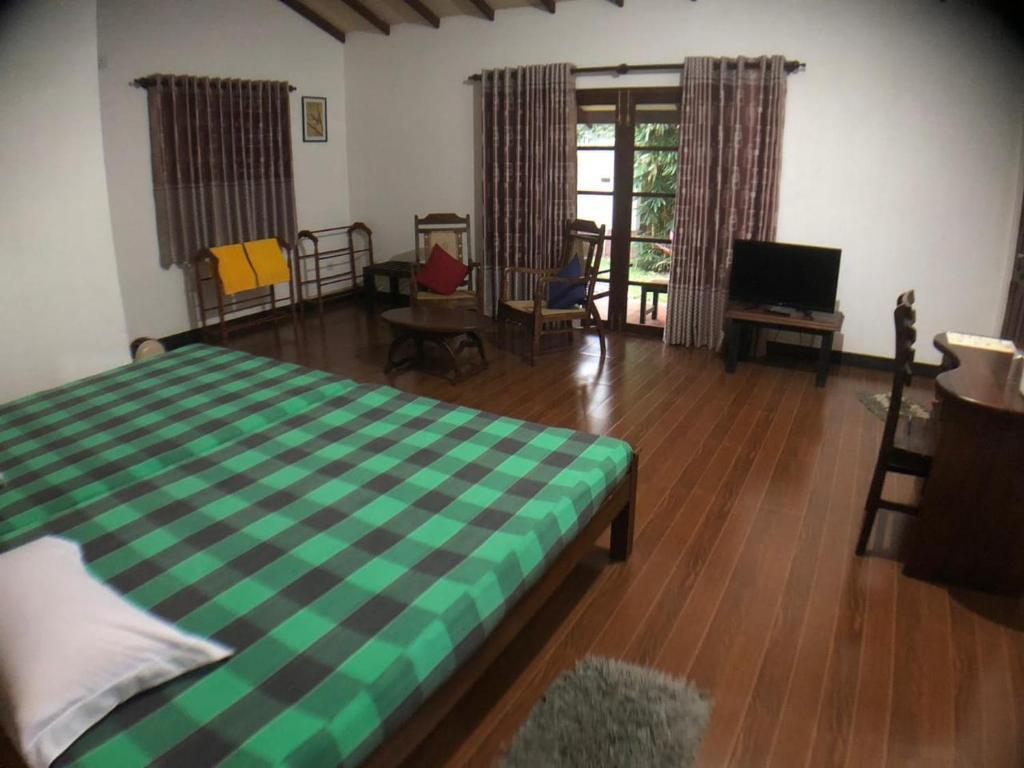 Kumbukgahawatta Hotel