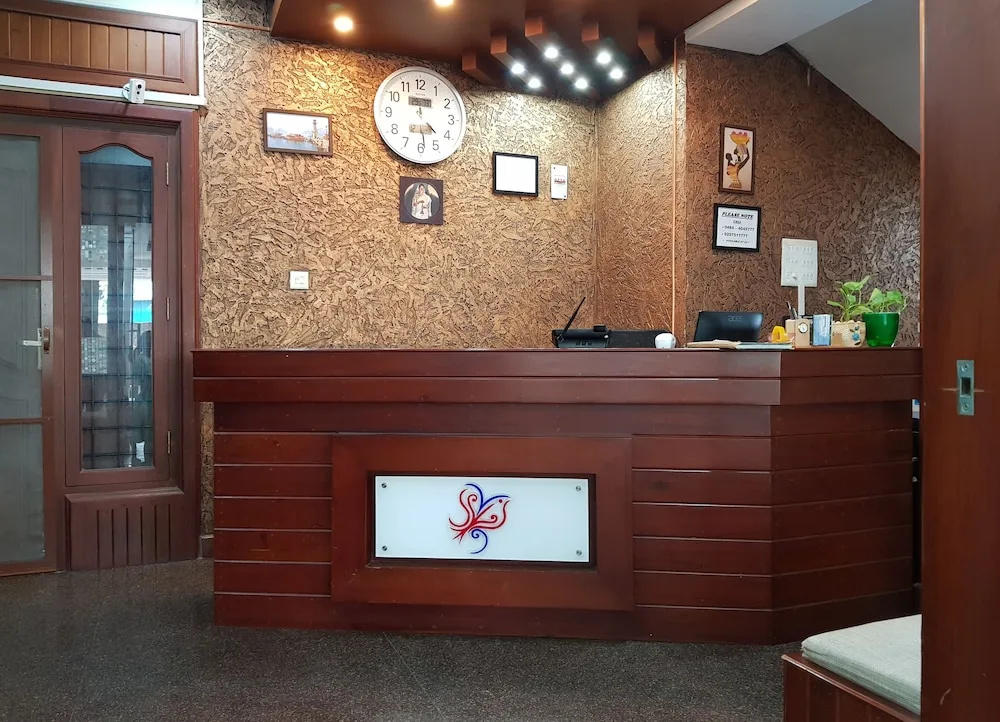 Lobby & Reception
