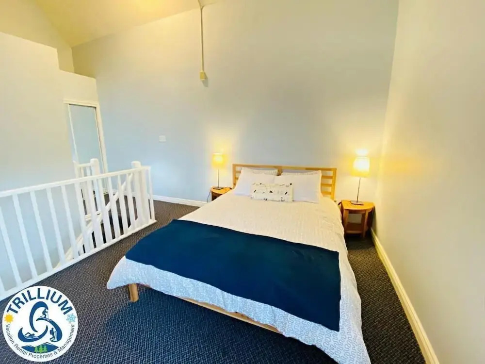 Cozy Studio Loft with 2 Bath - фото 5