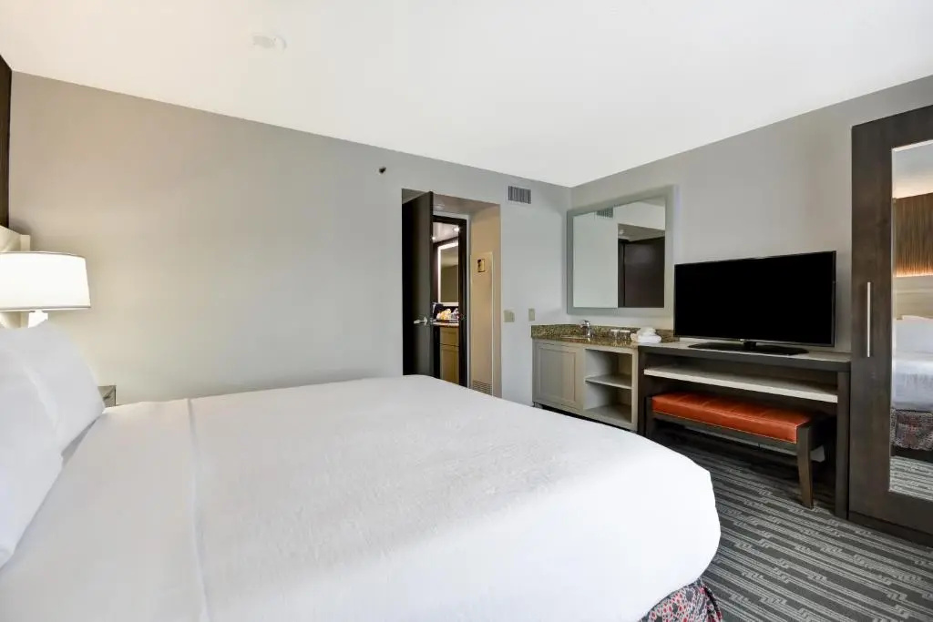 Embassy Suites by Hilton Charlotte - Chambres