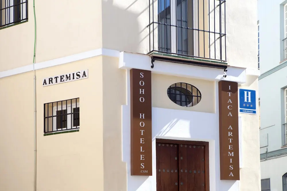 Deluxe Artemisa Sevilla