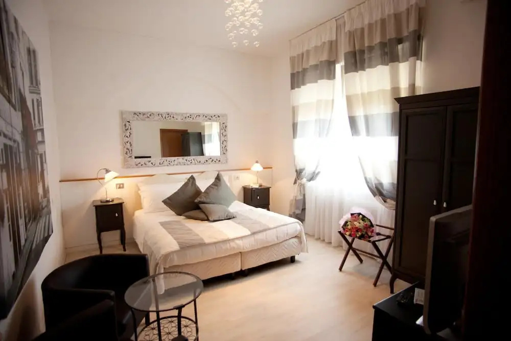 Hotel photo 4