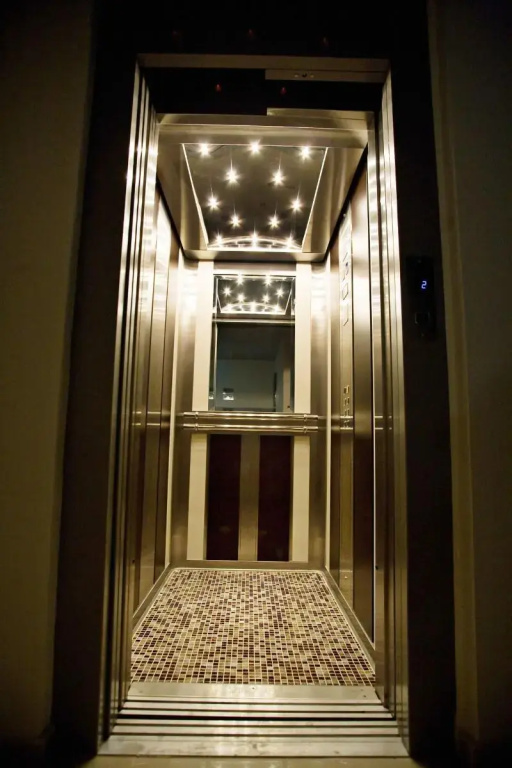 RG Status Hotel - Général
