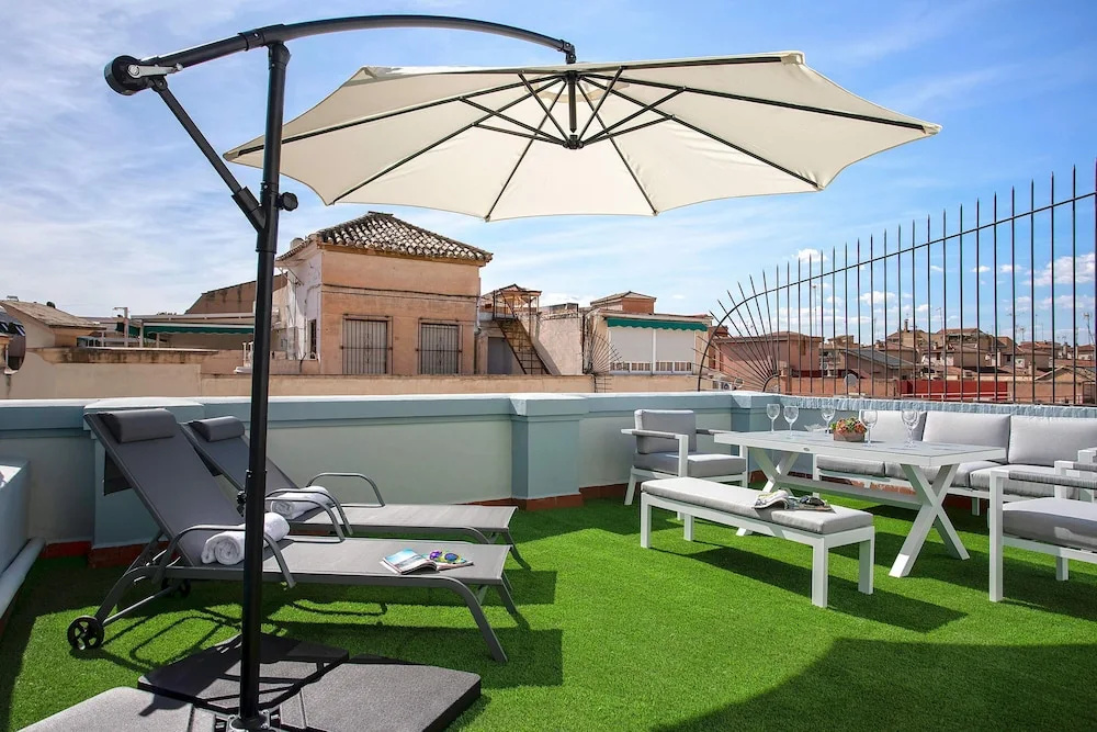 Luxury Penthouse With Private Terrace in Granada San Anton 401