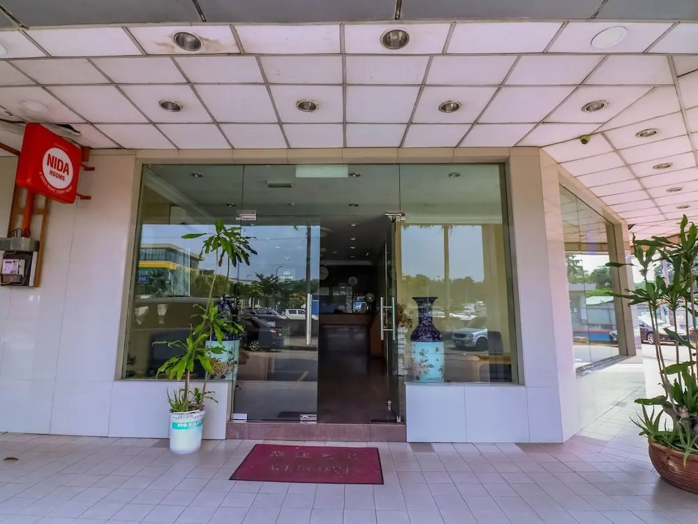 Super Oyo 447 Comfort Hotel Meru